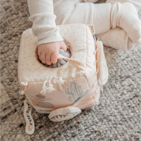 קוביית פעילות סנסורית מיננה – Minene